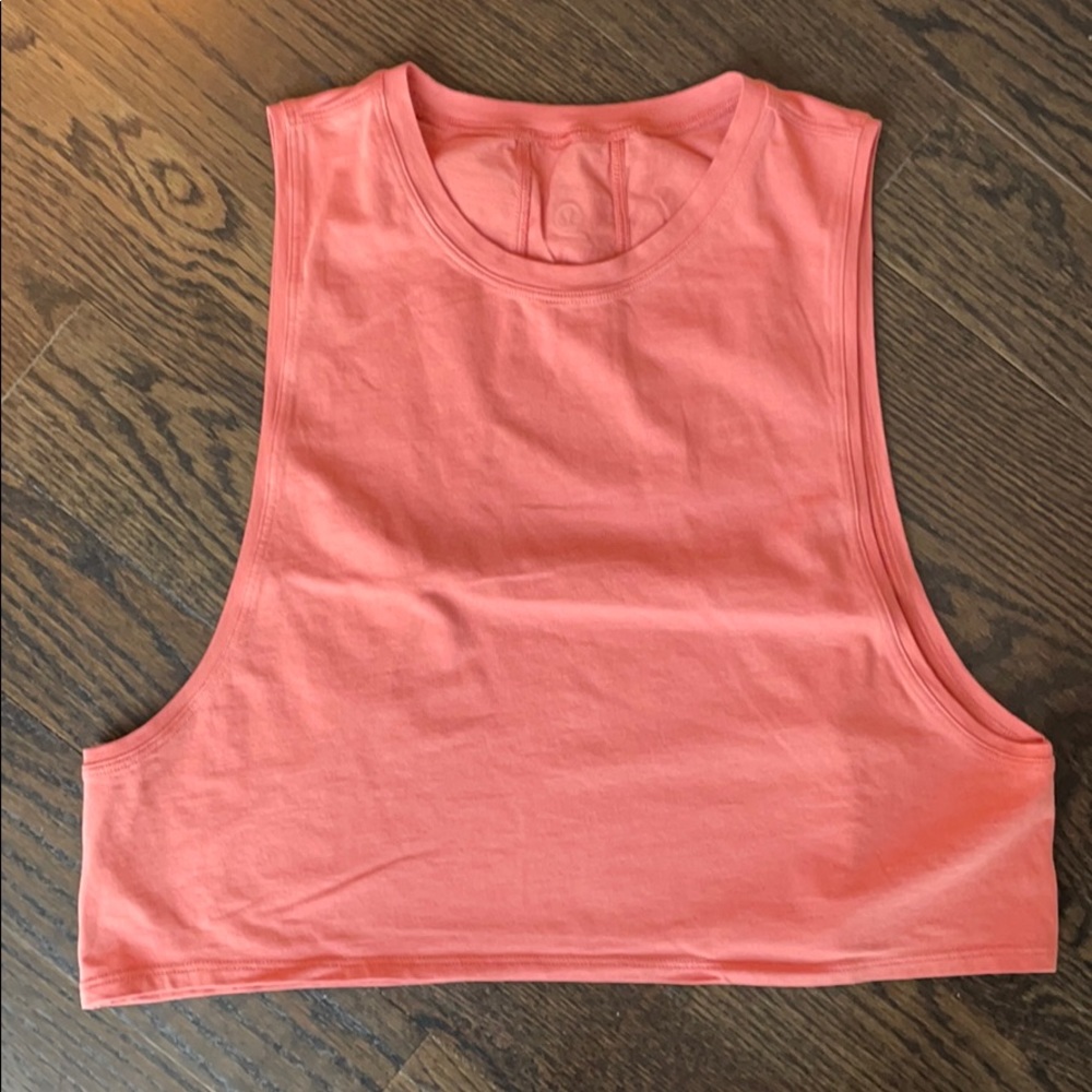 Lululemon women’s cropped muscle tank size 6 NWOT